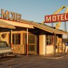 Quadro Rodrigo Takeshi - Check-in, Motel, Palmdale, California